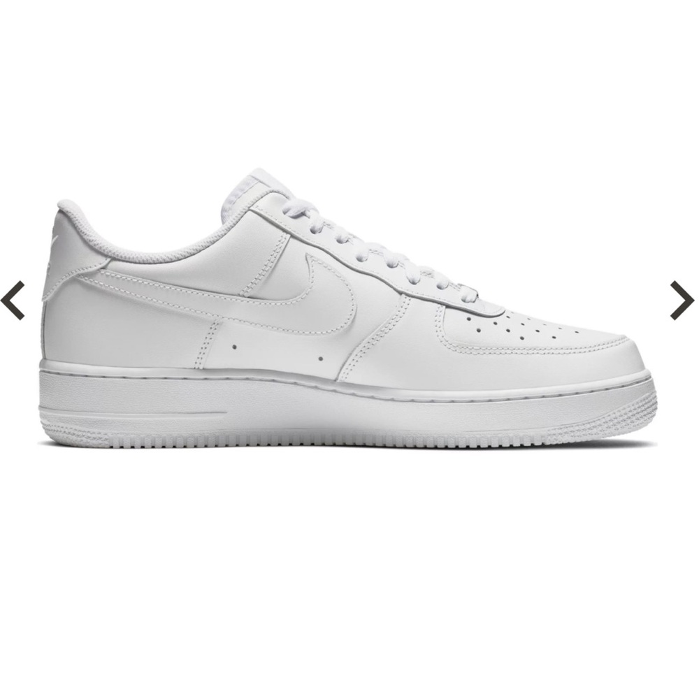 Men’s Nike Air Force 1 07 — Size Men’s 10.5